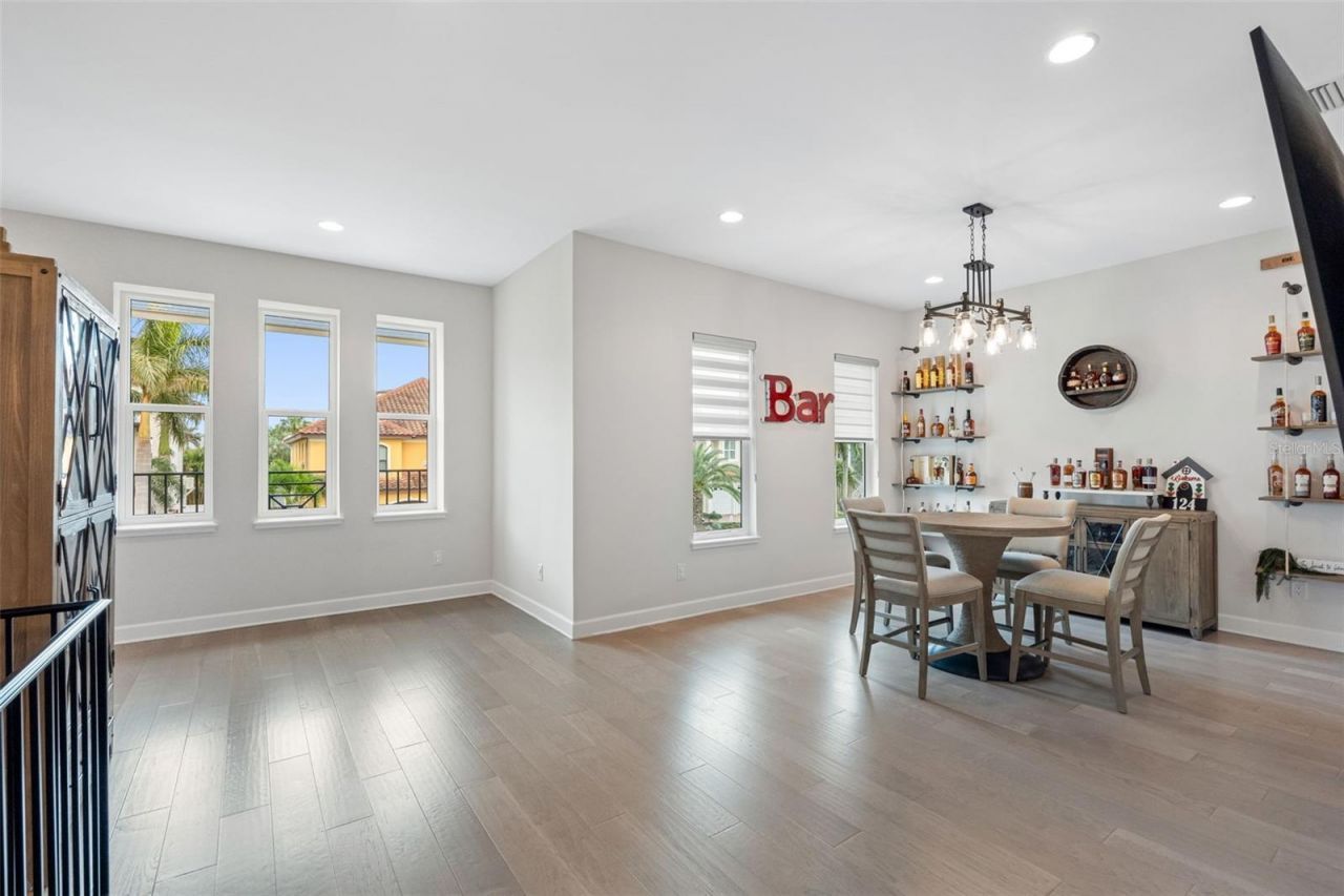 124 Forest Hills Drive, Redington Shores, FL 33708 Photo