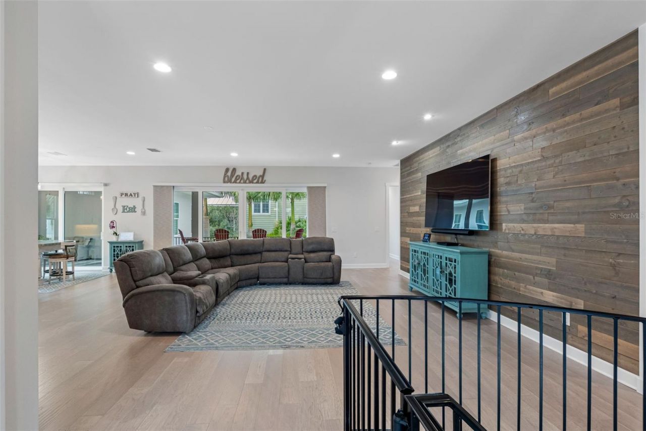 124 Forest Hills Drive, Redington Shores, FL 33708 Photo