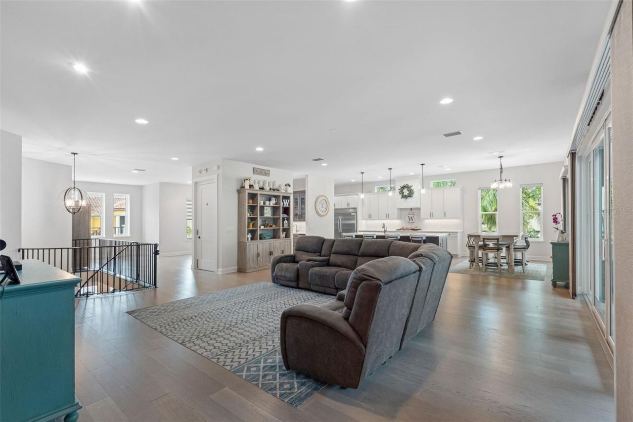 124 Forest Hills Drive, Redington Shores, FL 33708 Photo