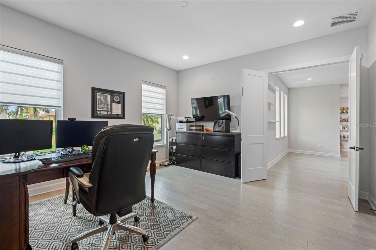 124 Forest Hills Drive, Redington Shores, FL 33708 Photo