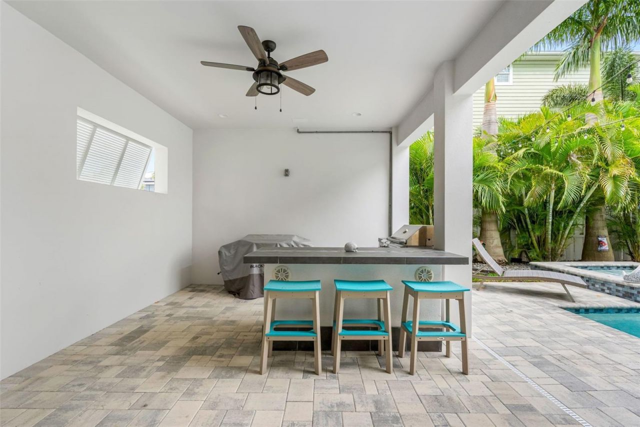 124 Forest Hills Drive, Redington Shores, FL 33708 Photo