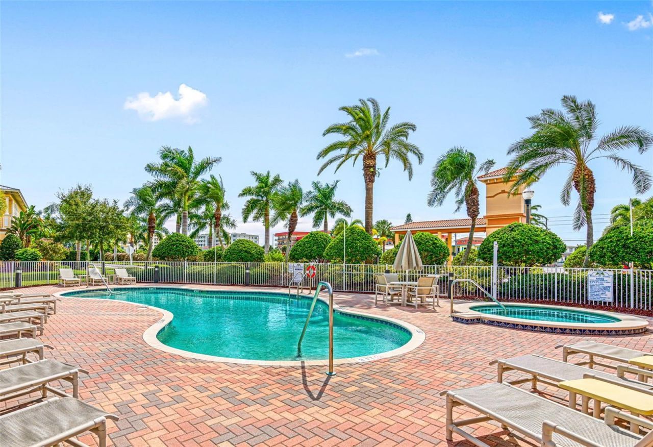 124 Forest Hills Drive, Redington Shores, FL 33708 Photo