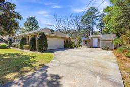 418 Sasanqua Dr. photo 4