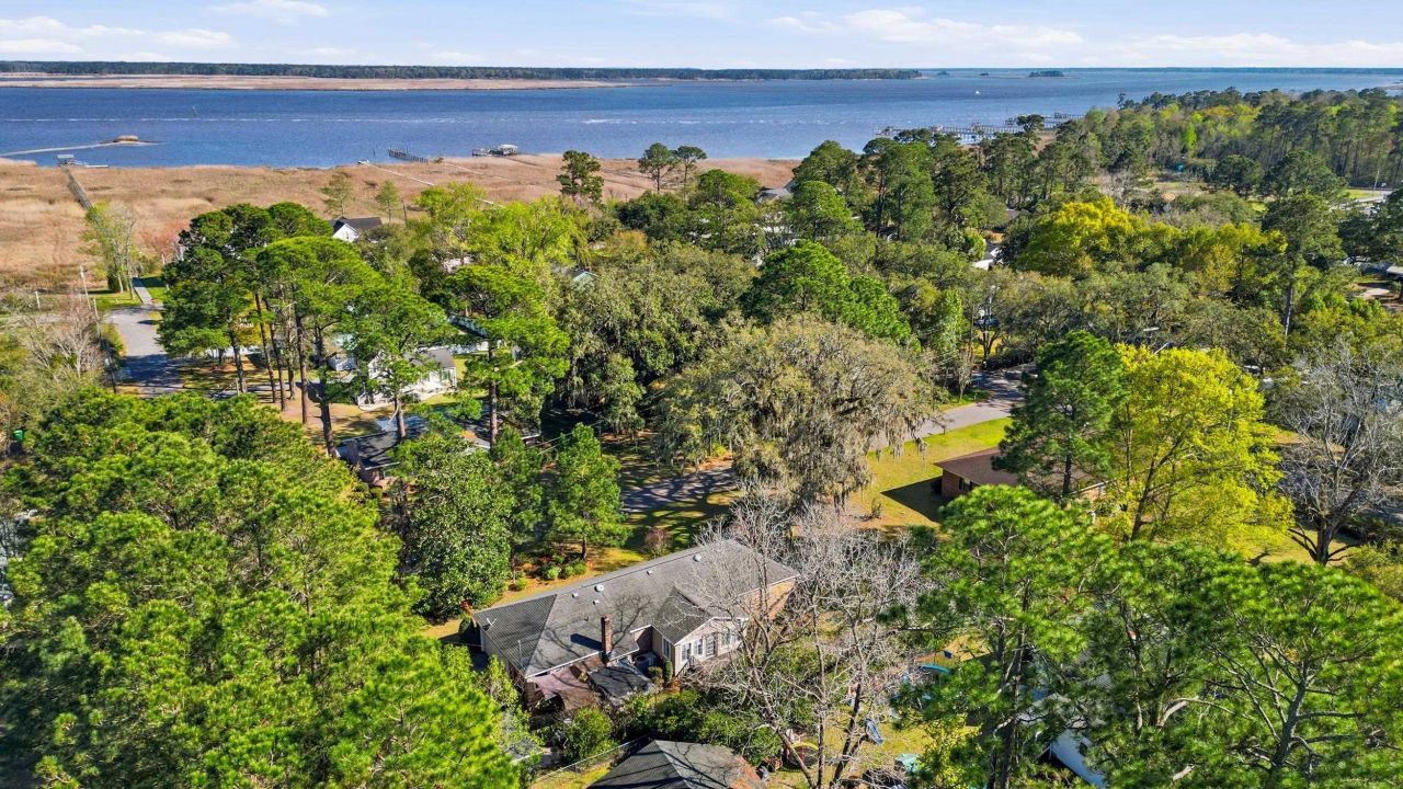 418 Sasanqua Dr. Photo 30