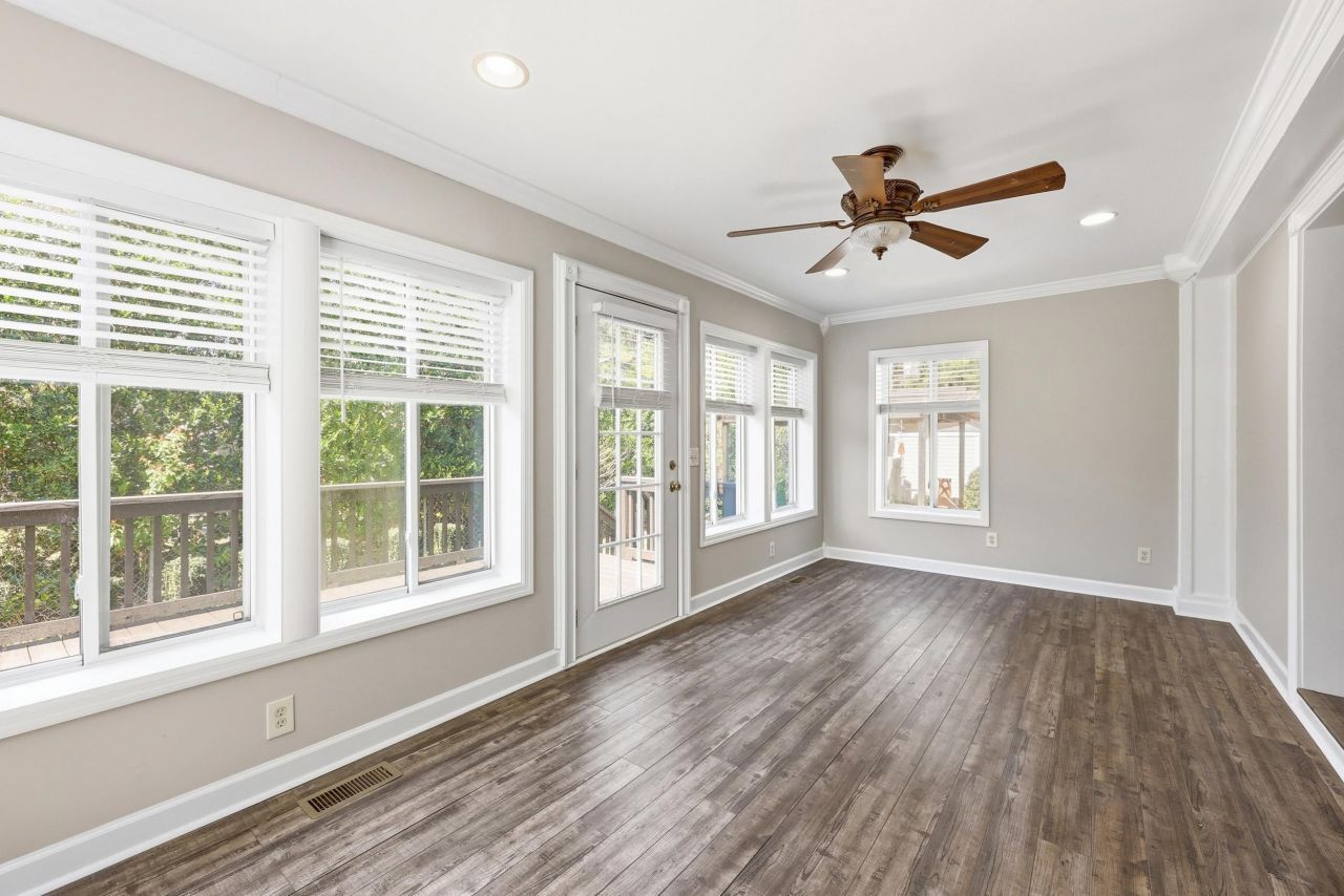 418 Sasanqua Dr. Photo 7