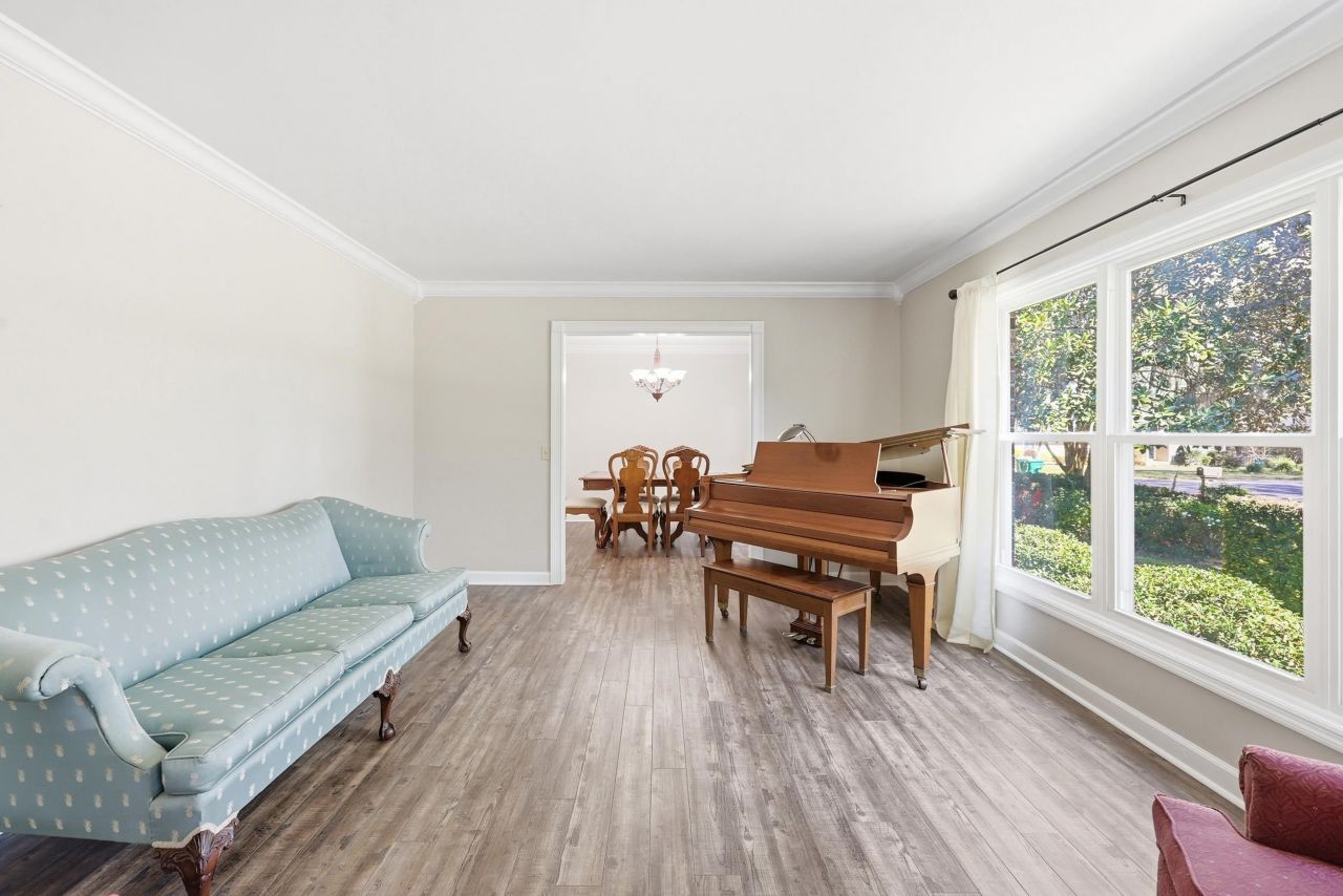 418 Sasanqua Dr. Photo 8