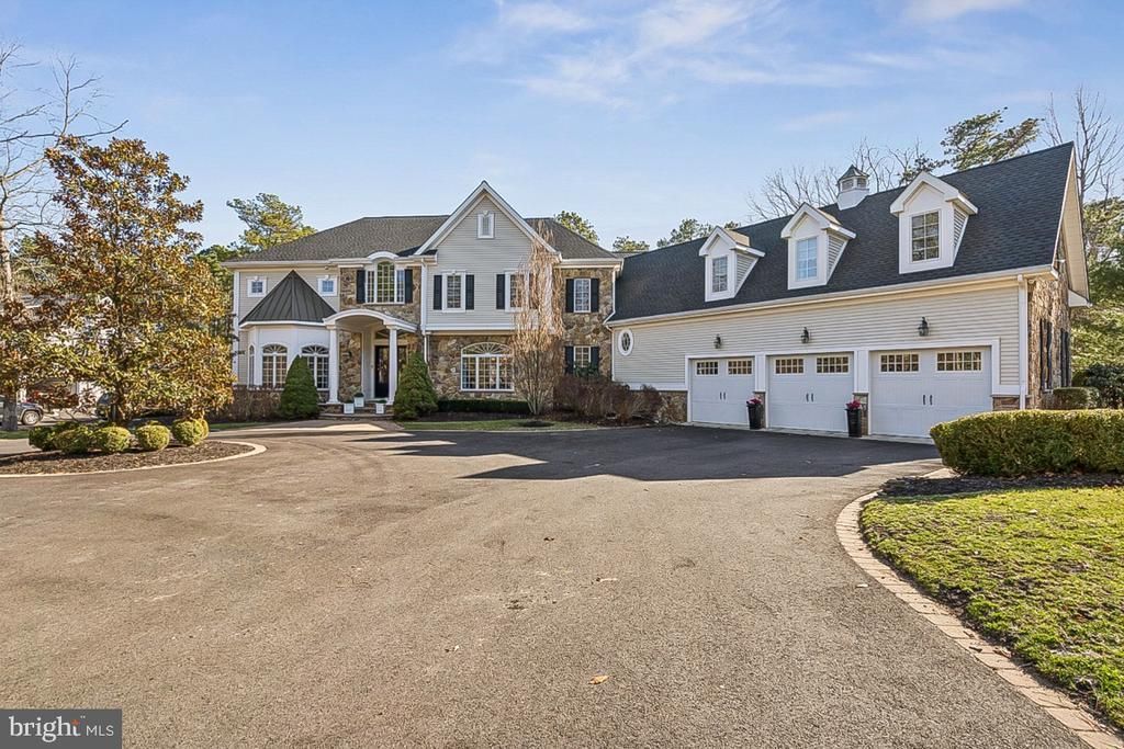 11 Cliff Swallow Drive, Medford, NJ 08055 Main Photo