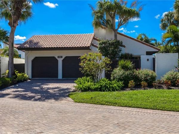 548 Tierra Mar LN E, Unit 13, NAPLES, FL 34108