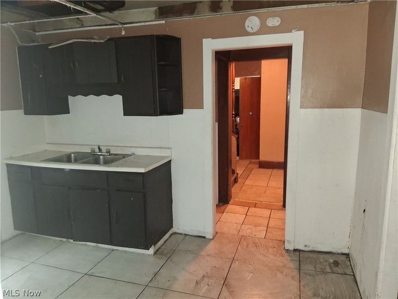 14812 Westropp Avenue , Cleveland, OH 44110 Photo 6