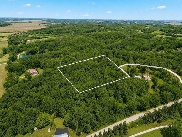 2481 127th Drive, Marengo, IA 52301