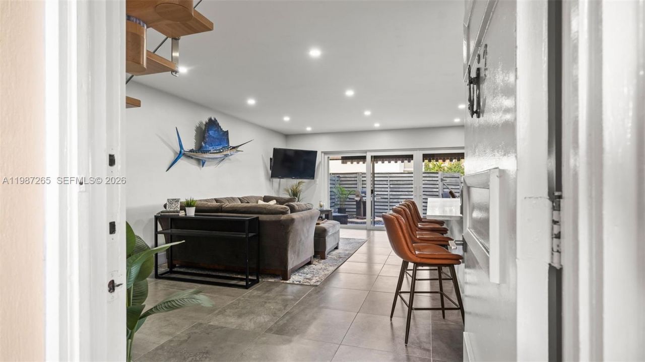 1501 SE 15th St , Unit 3-2, Fort Lauderdale, FL 33316 Photo