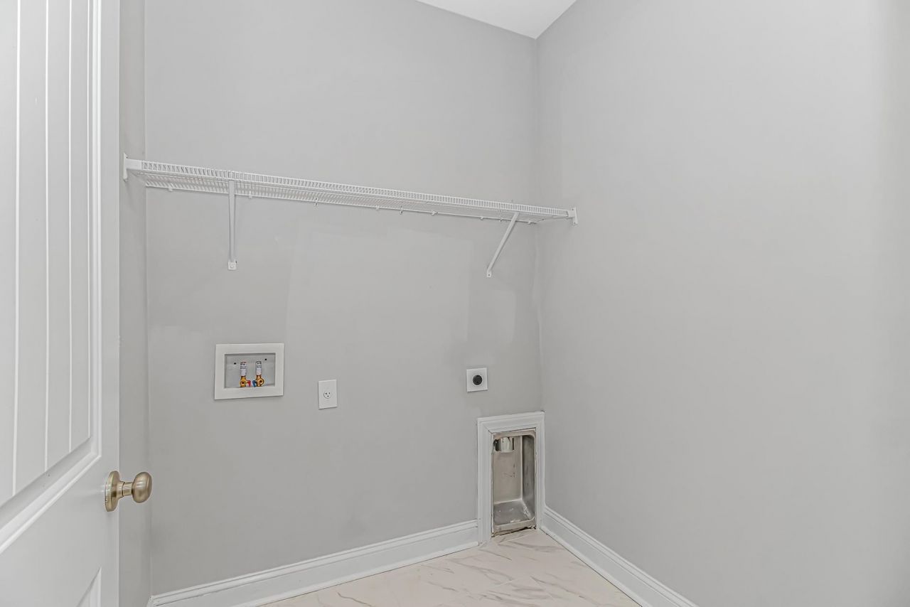 1180 Safe Haven Dr. Photo 21