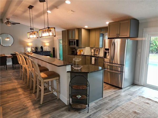 323 SW Ridge Lane, Stuart, FL 34994