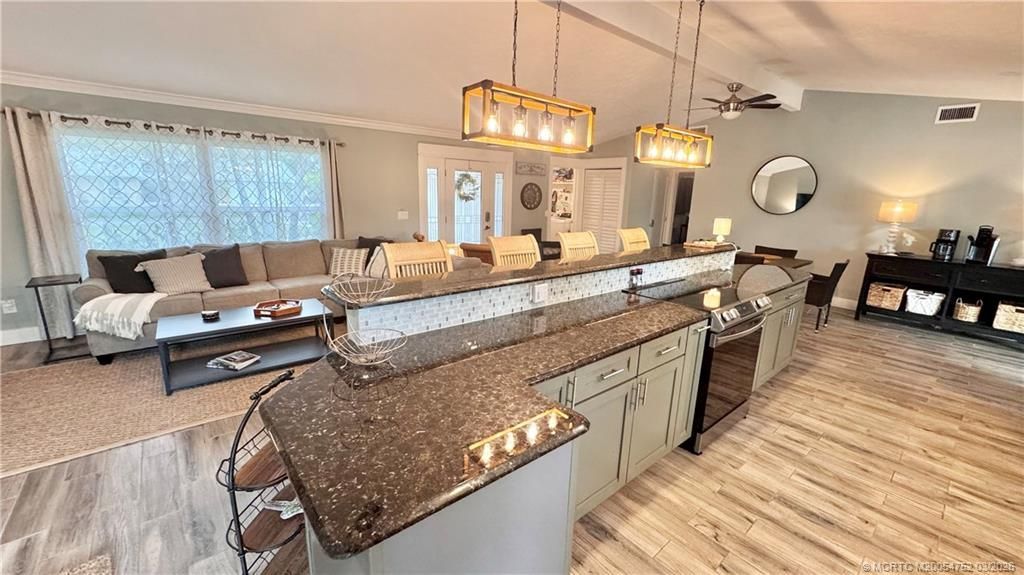 323 SW Ridge Lane, Stuart, FL 34994 Photo