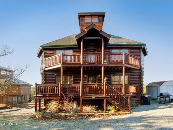 2087 Kerr Rd, Sevierville, TN 37876