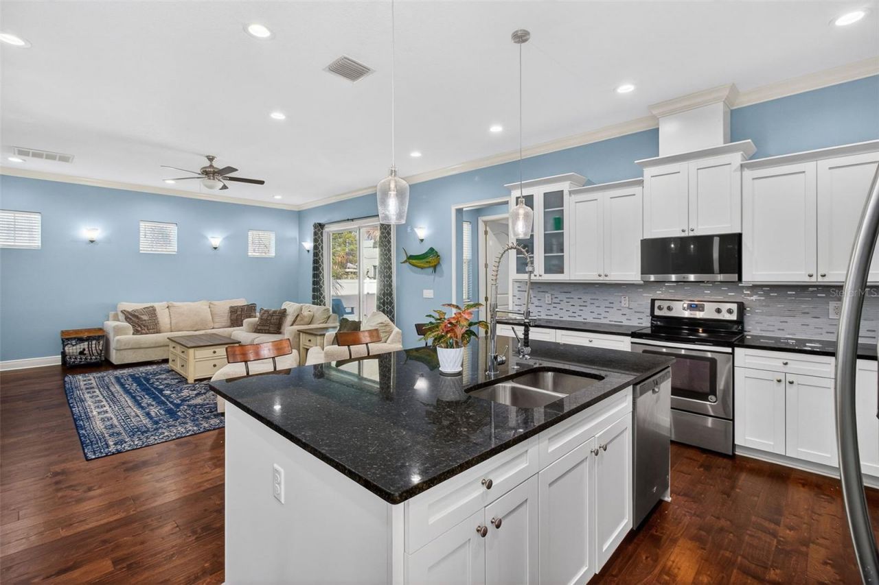 3503 W Price Avenue, Tampa, FL 33611 Photo