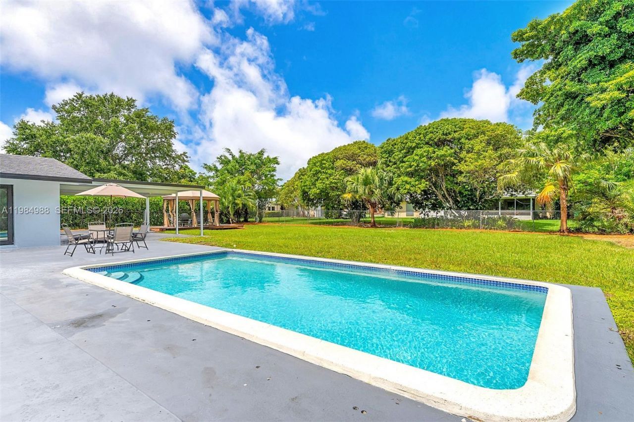 11640 SW 99th Ct , Miami, FL 33176 Photo