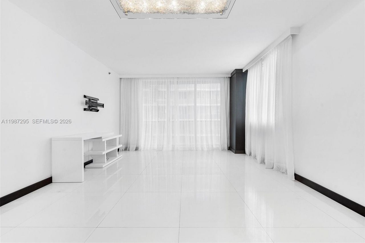 55 SE 6th St, Unit 1607, Miami, FL 33131 Photo