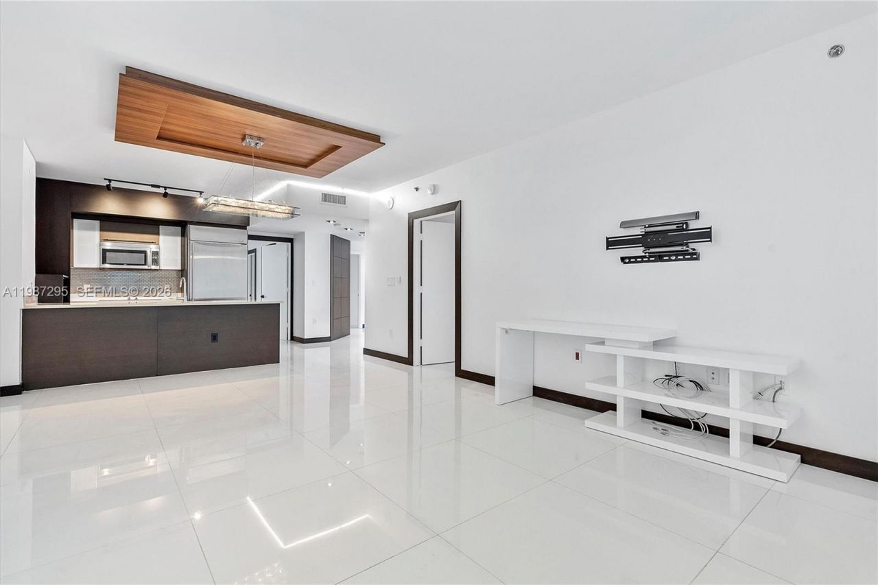 55 SE 6th St, Unit 1607, Miami, FL 33131 Photo