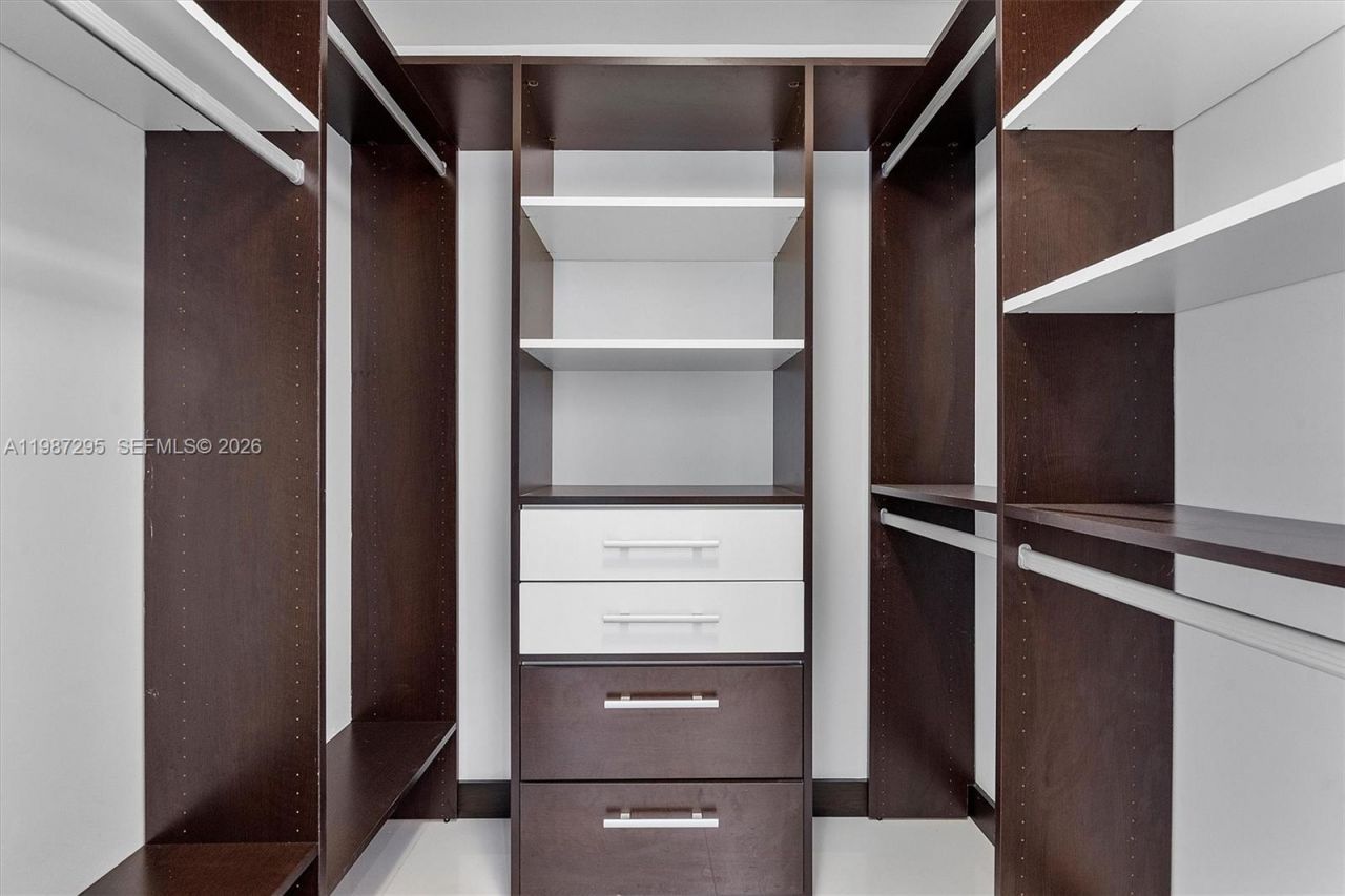 55 SE 6th St, Unit 1607, Miami, FL 33131 Photo