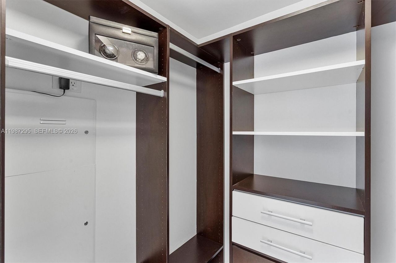 55 SE 6th St, Unit 1607, Miami, FL 33131 Photo