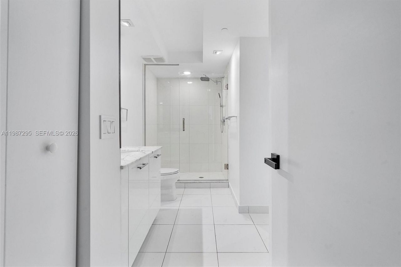 55 SE 6th St, Unit 1607, Miami, FL 33131 Photo