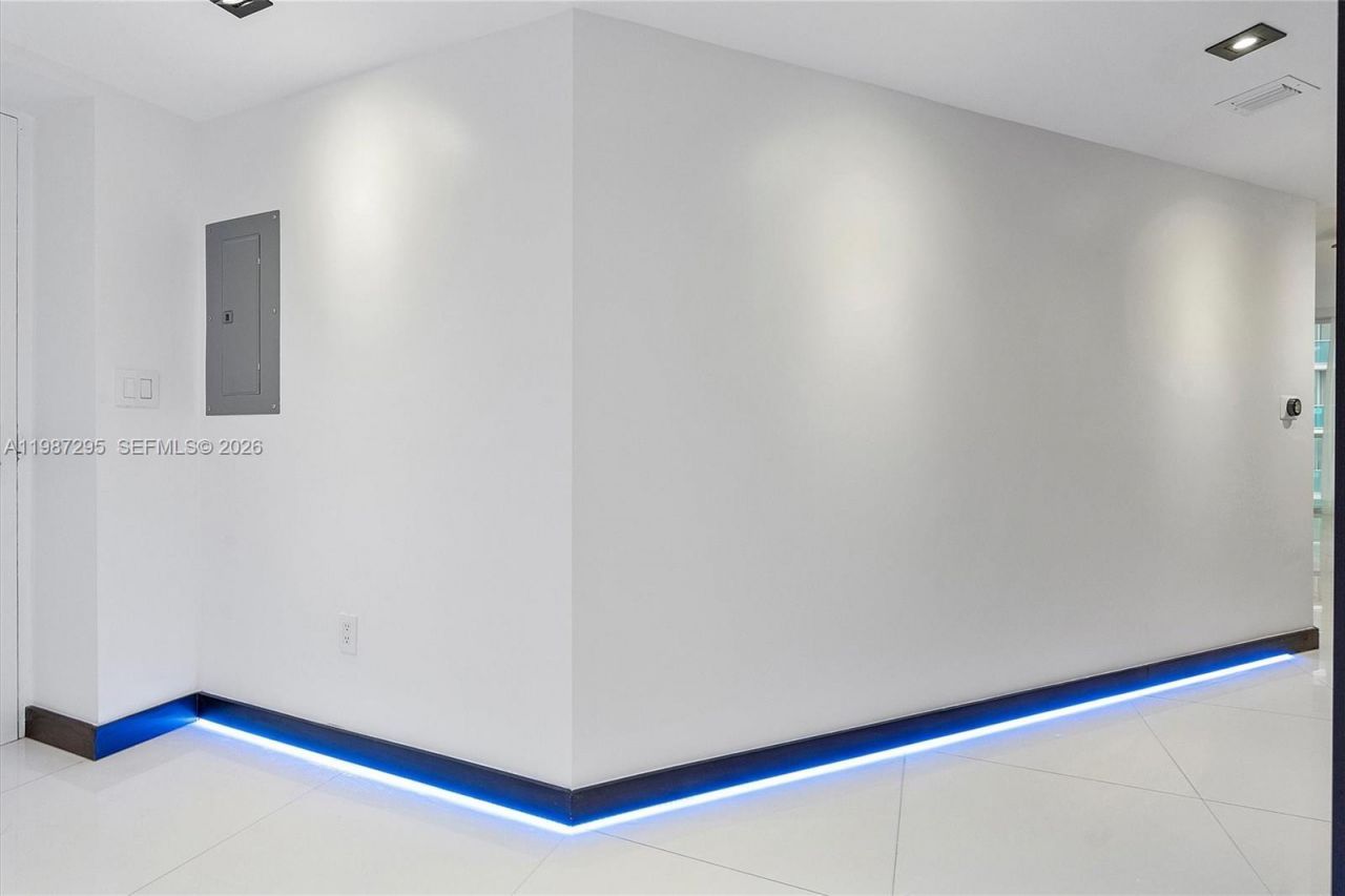 55 SE 6th St, Unit 1607, Miami, FL 33131 Photo