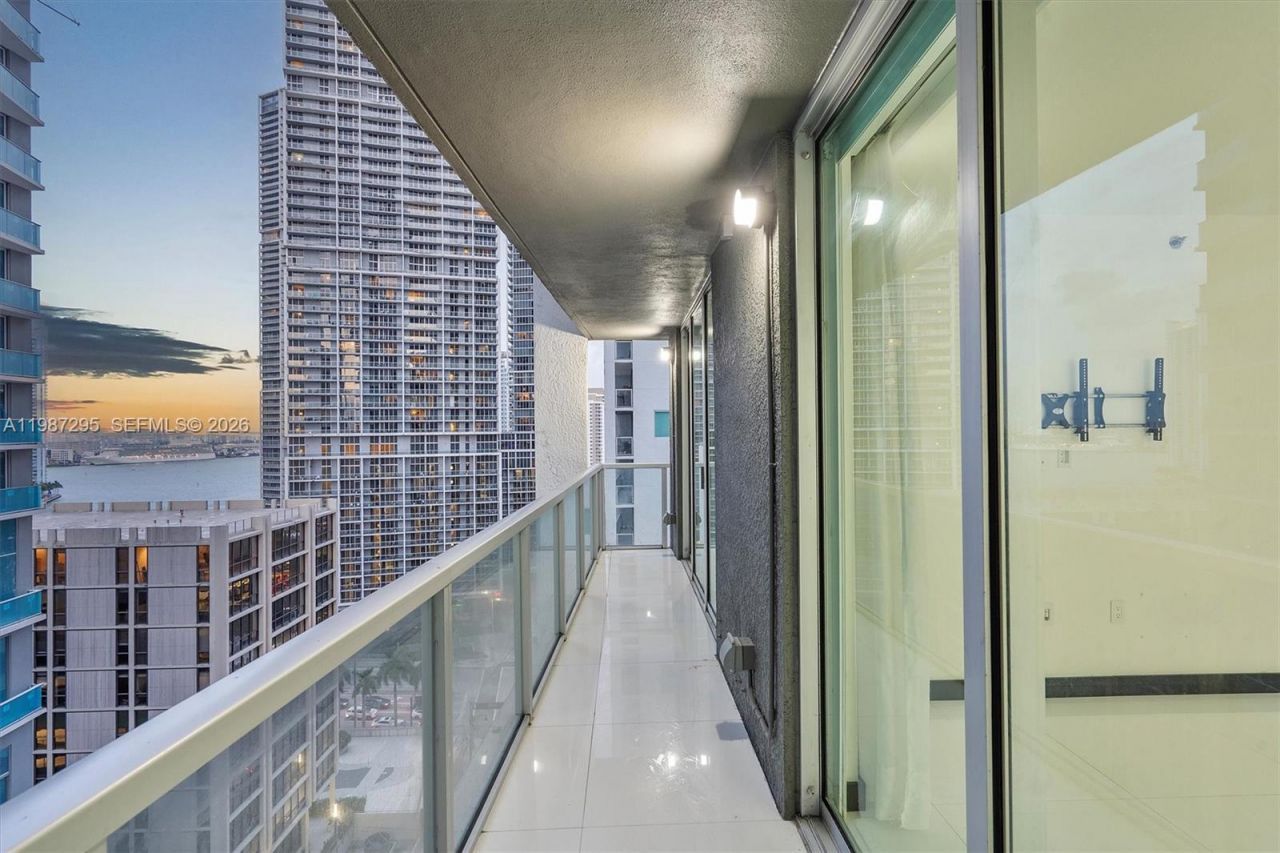 55 SE 6th St, Unit 1607, Miami, FL 33131 Photo