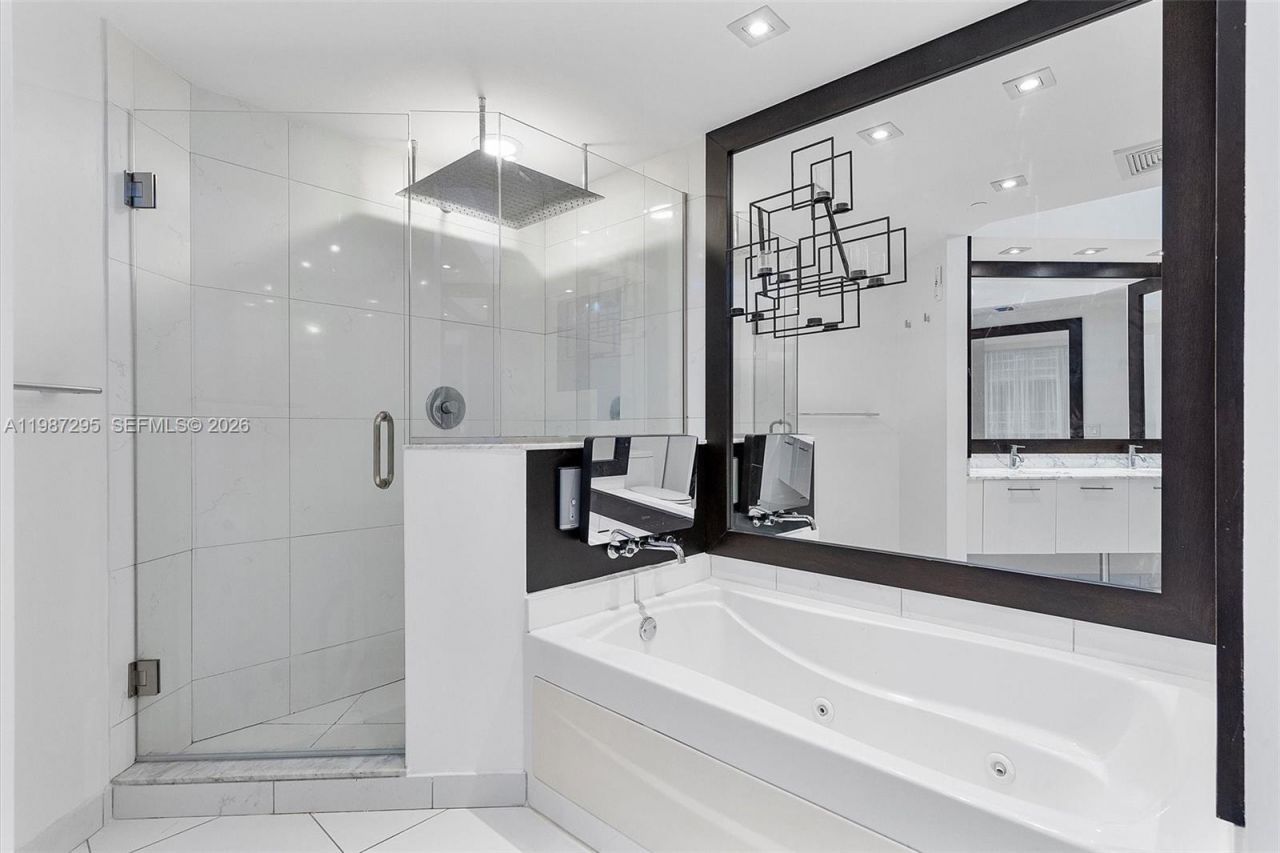 55 SE 6th St, Unit 1607, Miami, FL 33131 Photo