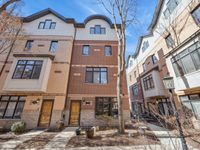 420 Pennsylvania Way, Oak Park, IL 60302 primary photo