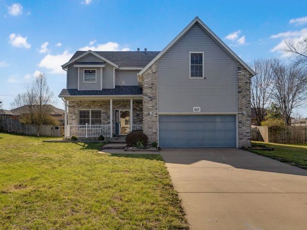 207 N Meadow Street , Nixa, MO 65714