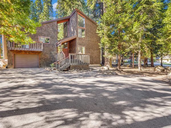 314 Lake Almanor West Drive, Lake Almanor West, CA 96020