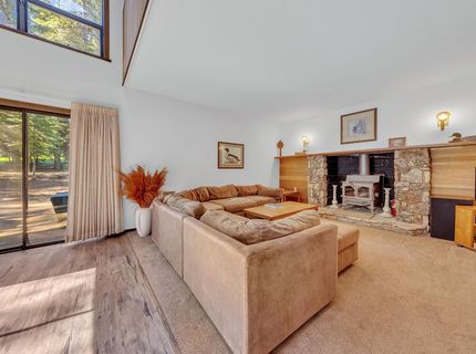 314 Lake Almanor West Drive, Lake Almanor, CA 96020 Photo