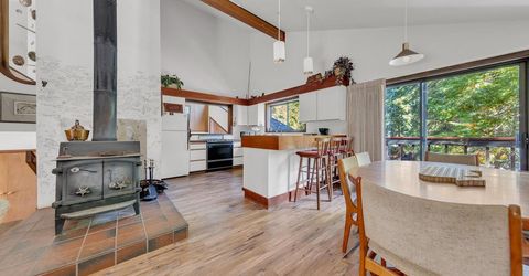 314 Lake Almanor West Drive, Lake Almanor, CA 96020 Photo