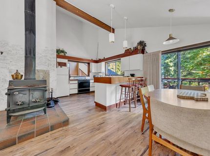 314 Lake Almanor West Drive, Lake Almanor, CA 96020 Photo