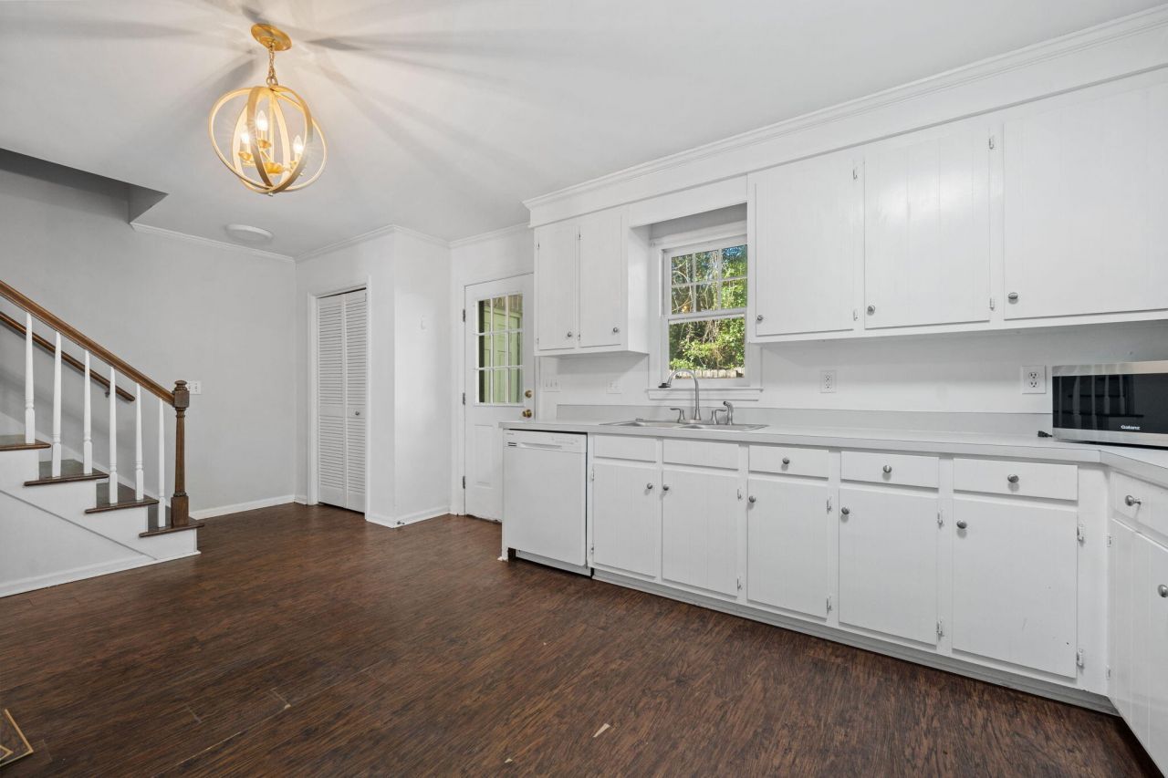 302 Springview Lane Photo 13