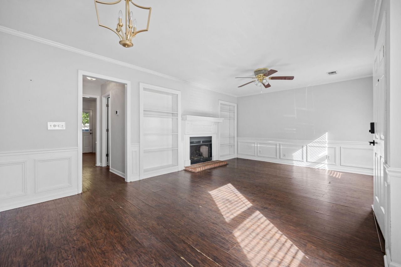 302 Springview Lane Photo 7