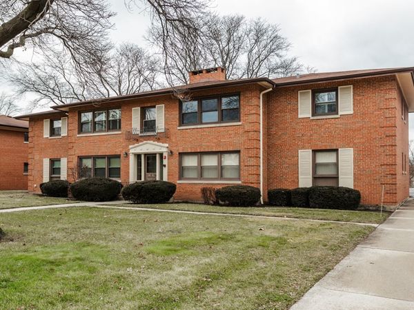 10630 W Cermak Road , Unit 2E, Westchester, IL 60154