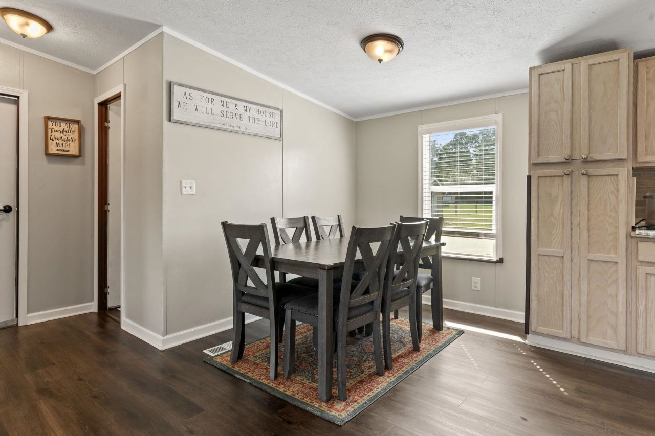 1357 Tarton Dr. Photo 6
