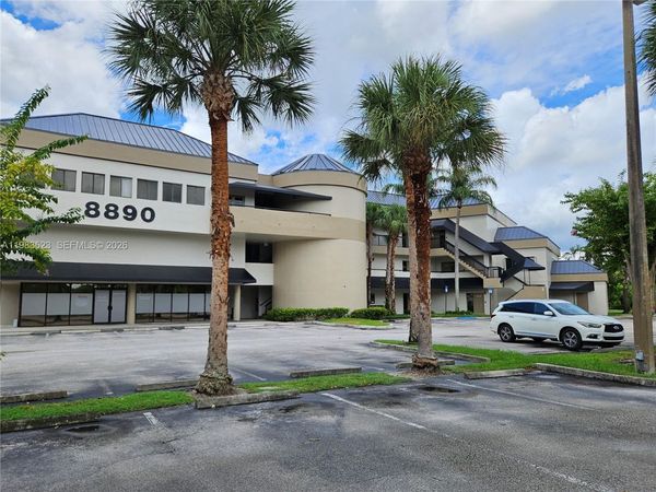 8890 W Oakland Park Blvd , Unit M, Sunrise, FL 33351