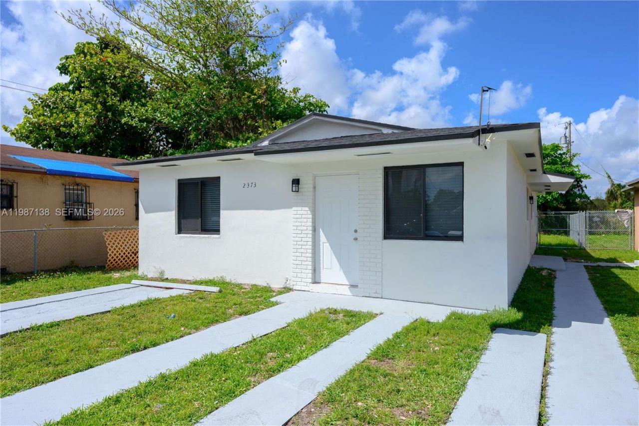 2373 NW 61st St , Miami, FL 33142 Photo