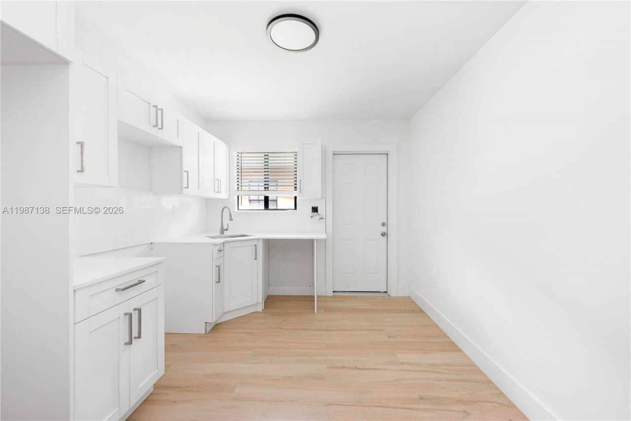 2373 NW 61st St, Miami, FL 33142 Photo