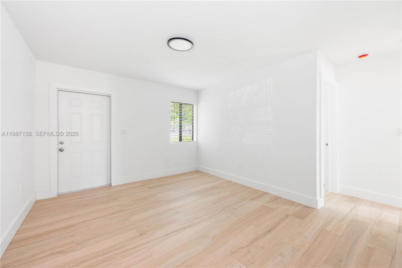 2373 NW 61st St, Miami, FL 33142 Photo