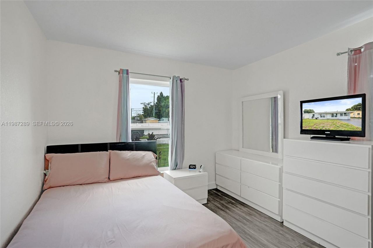 3320 NW 18th St, Lauderhill, FL 33311 Photo