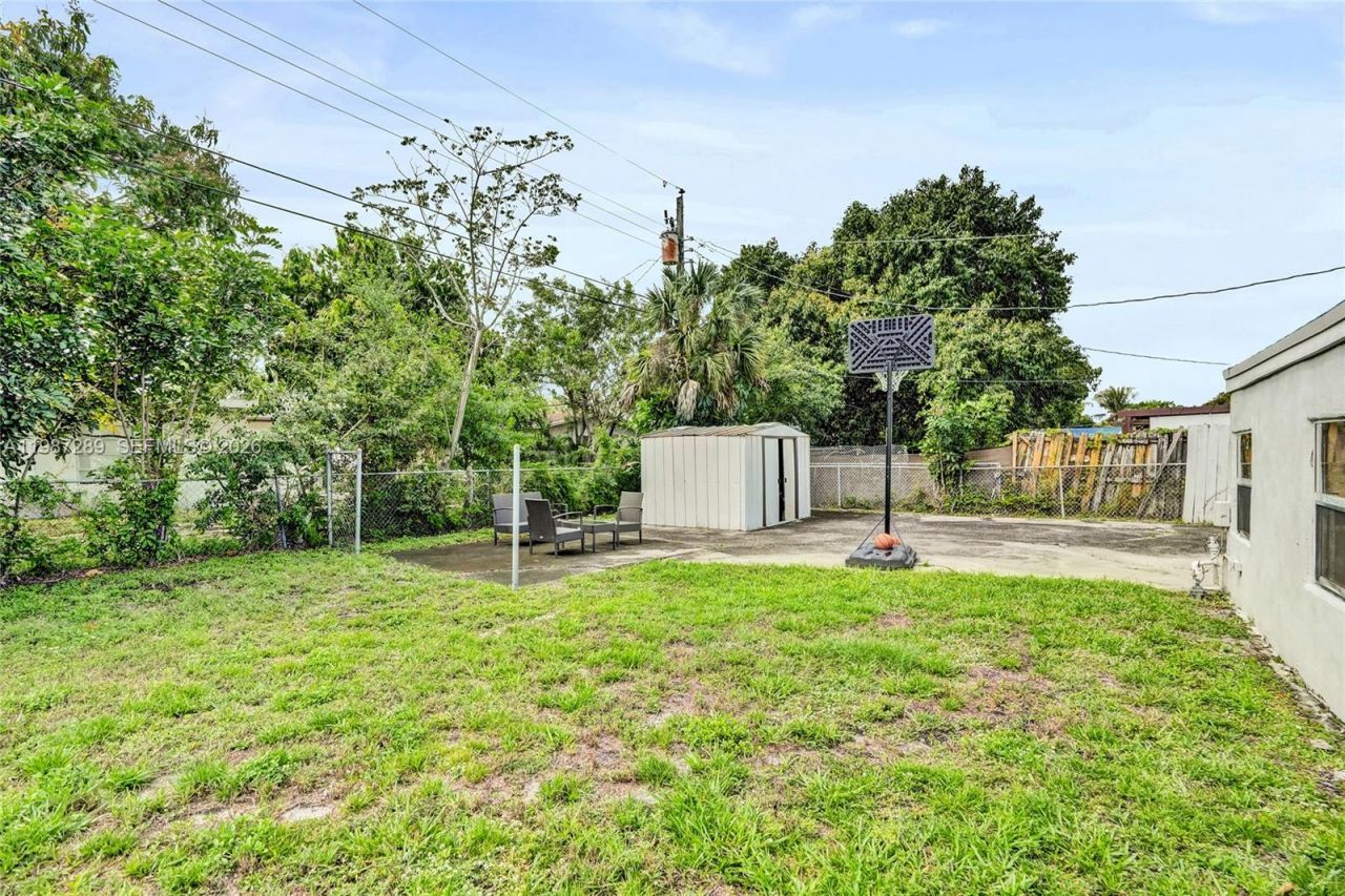 3320 NW 18th St, Lauderhill, FL 33311 Photo