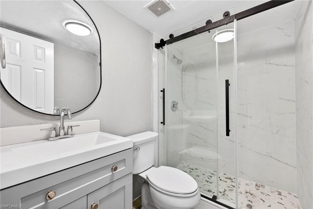 4617 Bayshore Dr, Unit H4, Naples, FL 34112 Photo