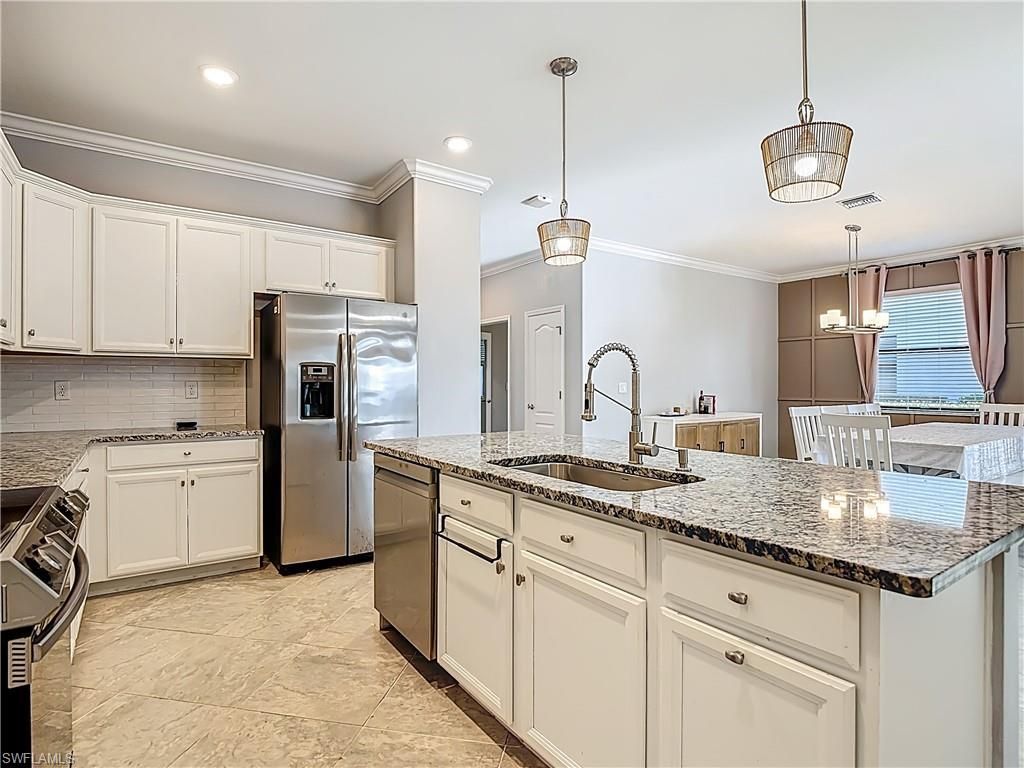 19890 Beverly Park Rd, Estero, FL 33928 Photo
