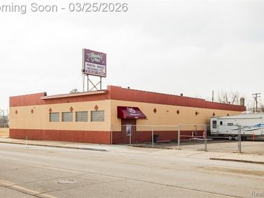 12325 Hamilton Avenue, Highland Park, MI 48203