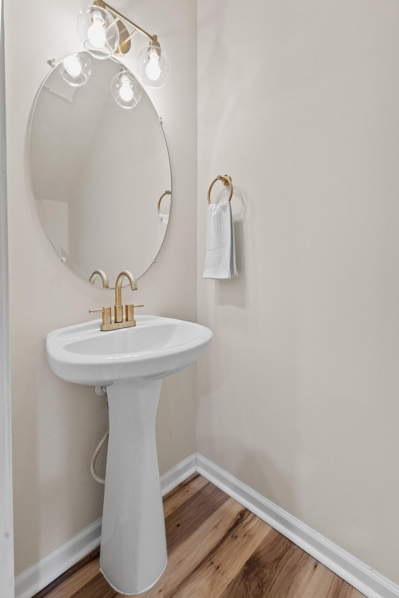 325 Flyway Road Photo 12