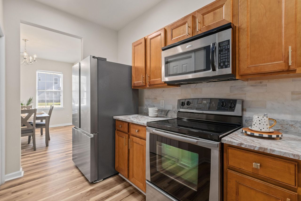 325 Flyway Road Photo 18